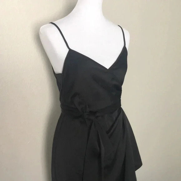 Diane Von Furstenberg Avila Wrap Dress - Picture 7 of 10